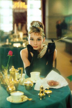 Audrey Hepburn hair style - audrey-hepburn-breakfast-at-tiffanys.jpg